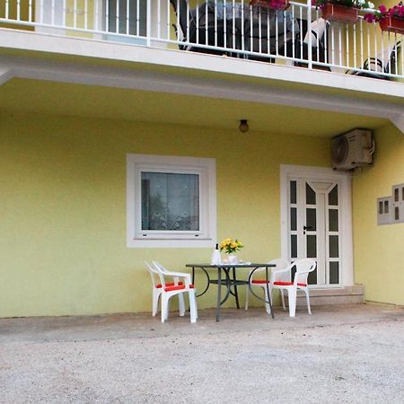 Ana Lovetovo Vodice Kültér fotó