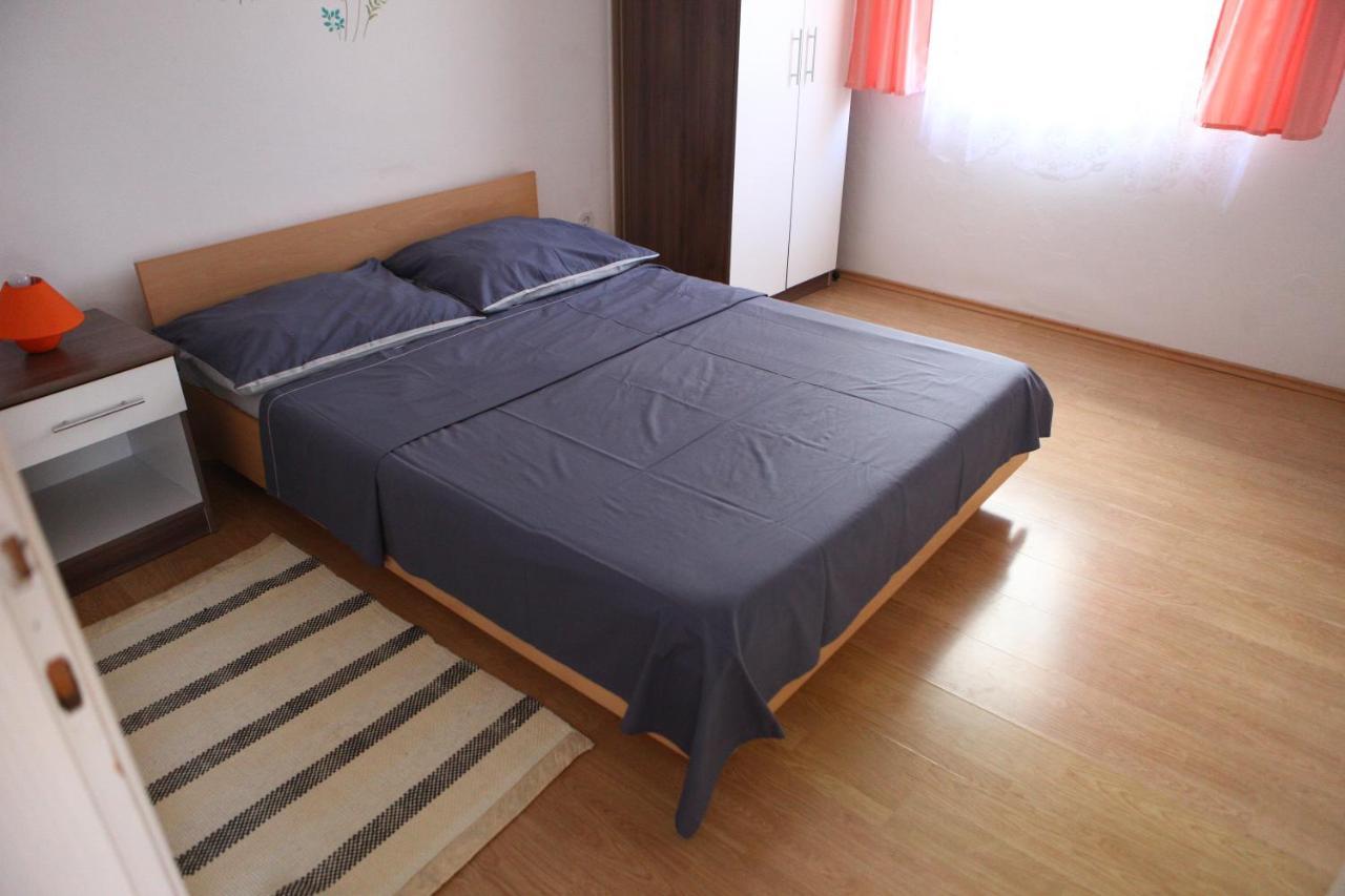Ana Lovetovo Vodice Kültér fotó