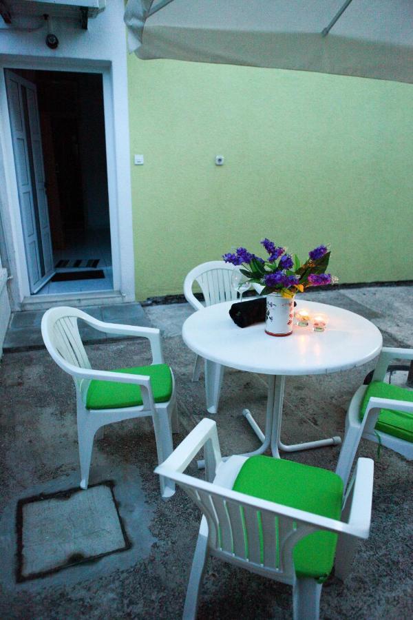 Ana Lovetovo Vodice Kültér fotó