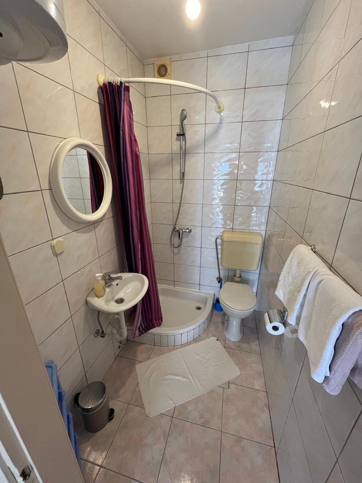 Ana Lovetovo Vodice Kültér fotó