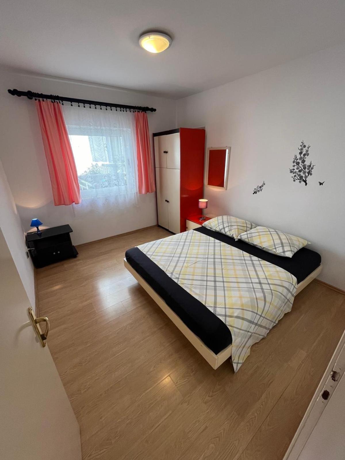Ana Lovetovo Vodice Kültér fotó